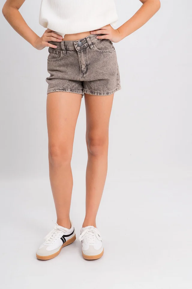 Short Jeans Color Avellana Flor Hawai
