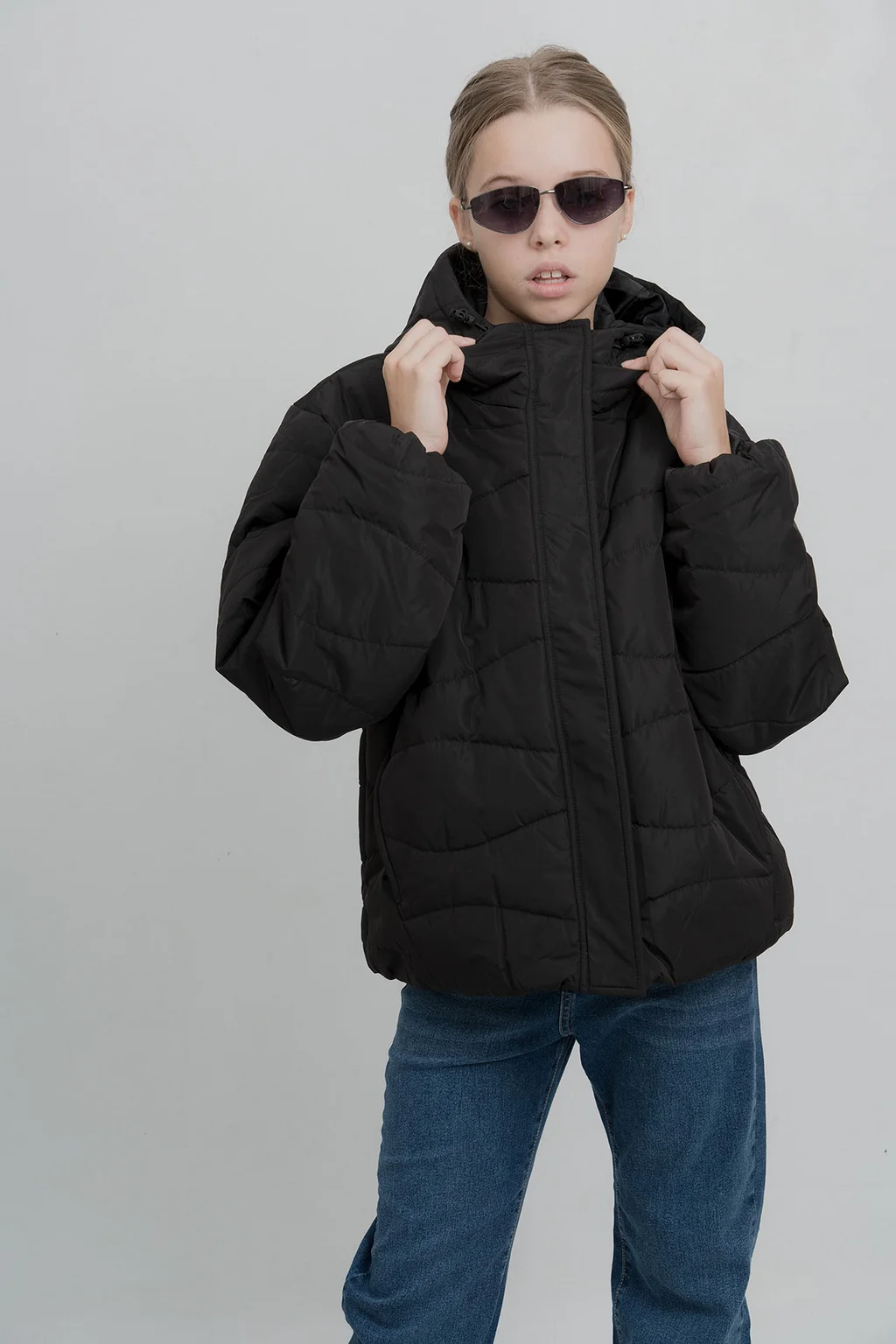 Puffer Diseño Ondas Capucha Cierre Frontal C Solapa Y Broches Cintura Ajustable - 0