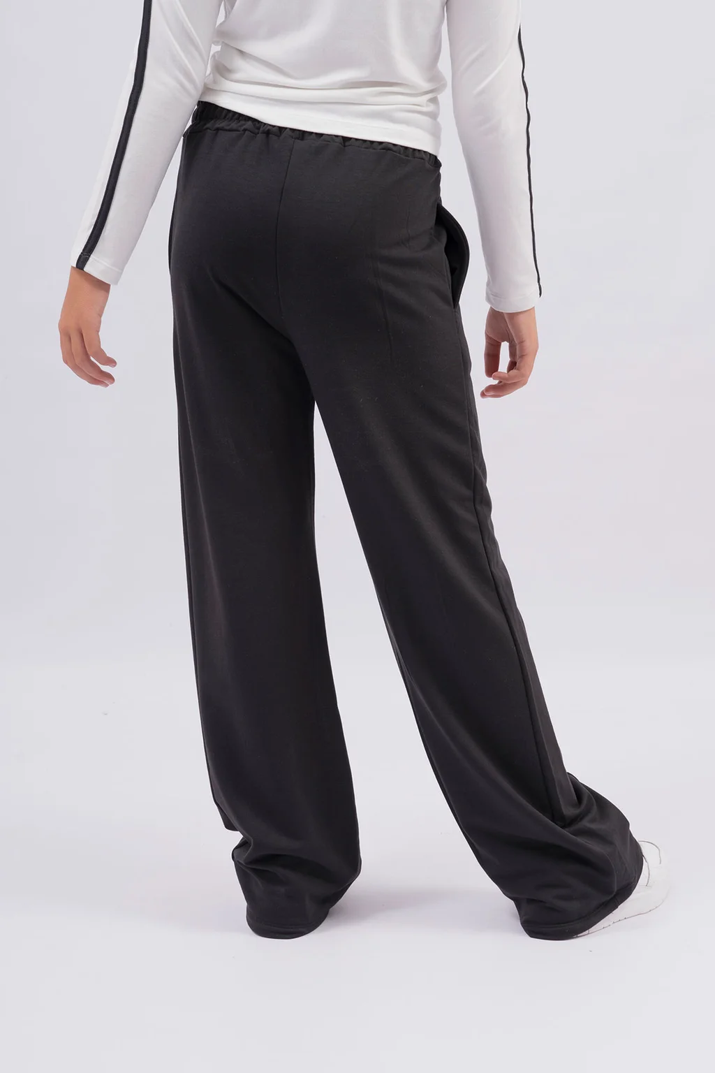 Jogger Con Alforzas Frizado - 5