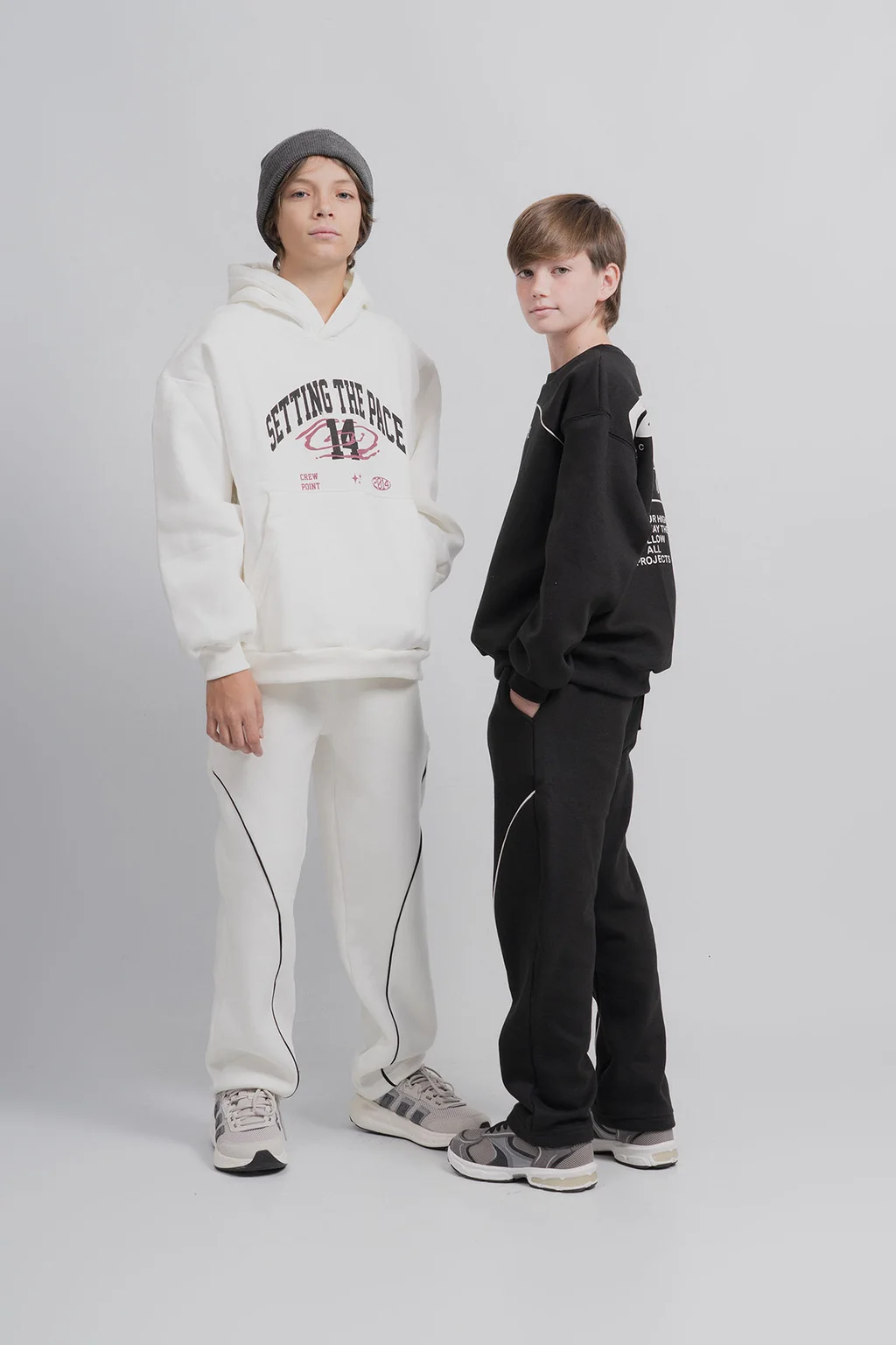 Buzo Neo Oversize De Frisa Con Estampa Setting The Pace.