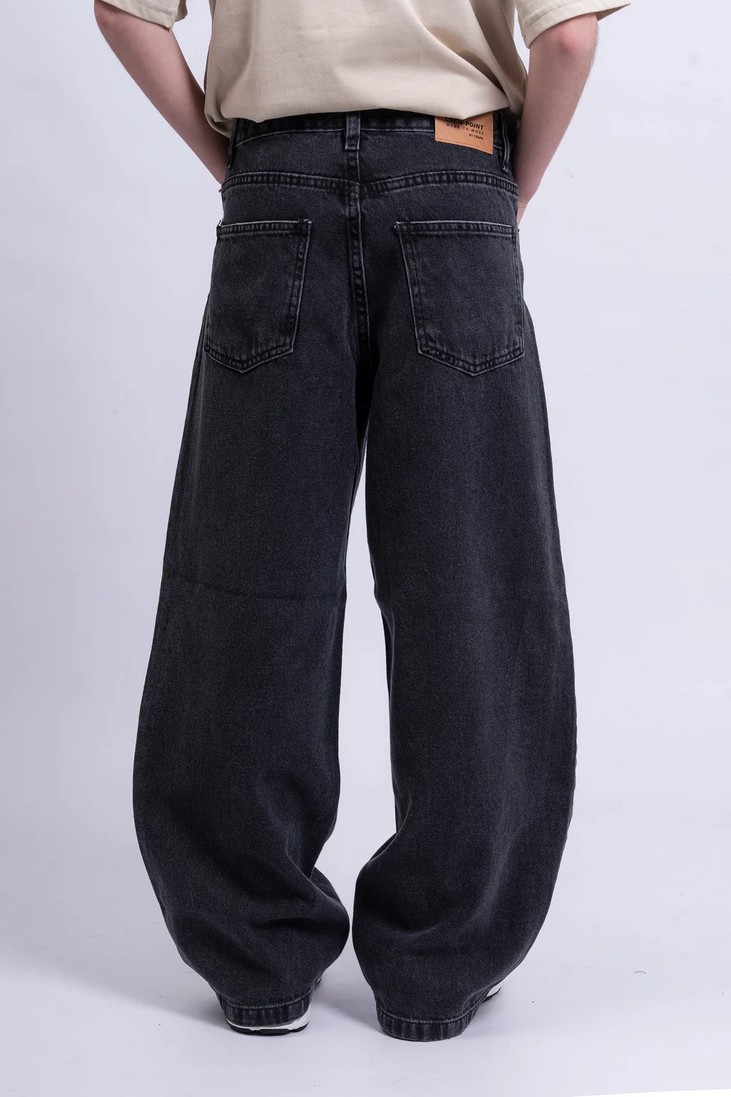 Jean Bruno Baggy Black Básico. - 3