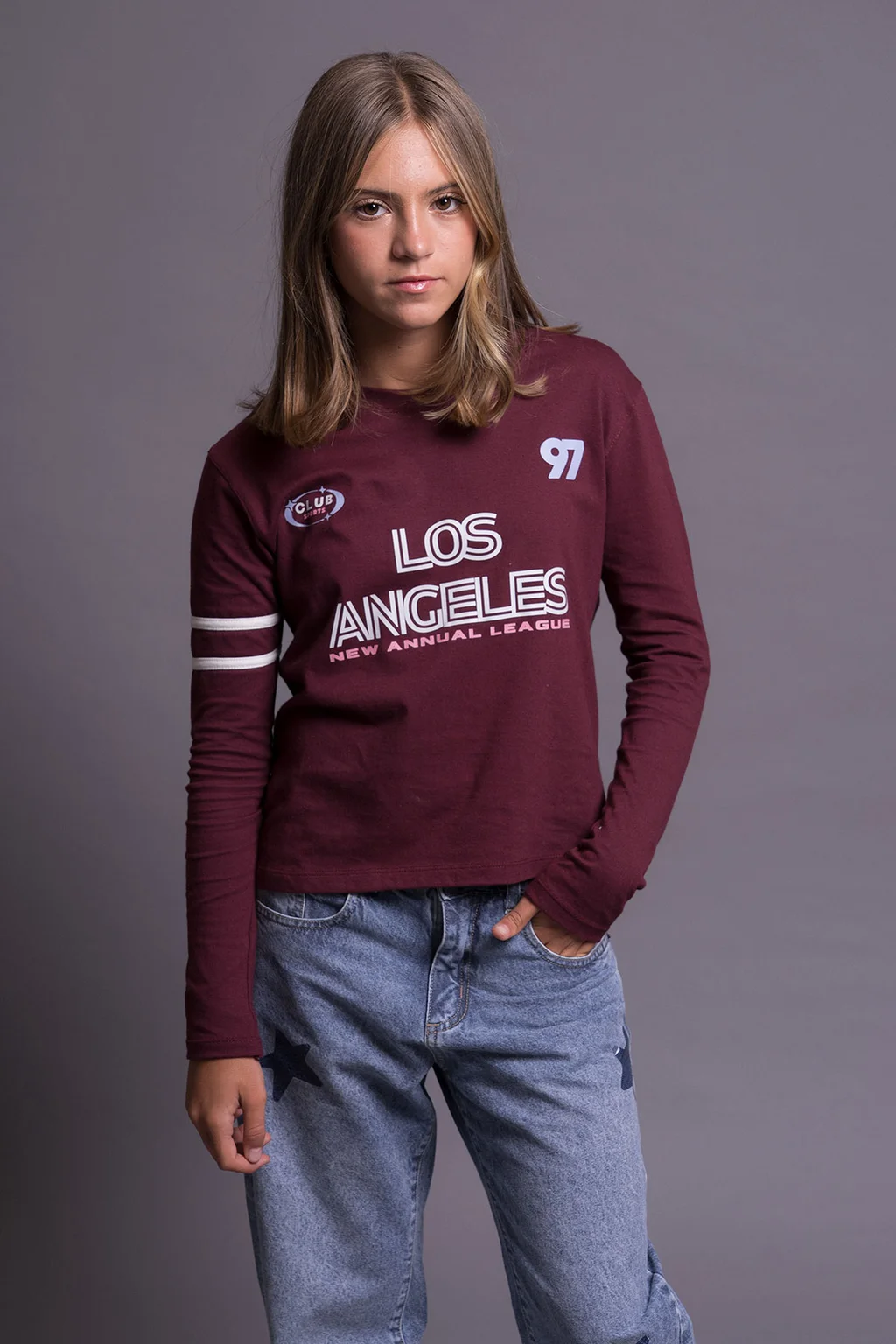 Remera Angel De Jersey Con Estampa Gráfica Los Ángeles 97 Y  Vivo En Mangas.