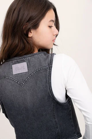 Chaleco Jeans Negro Con Detalle Strass - Vista 4