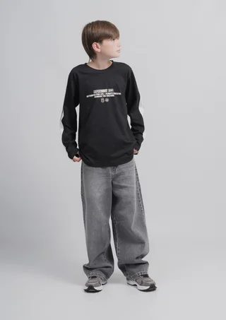 Jean Enzo Baggy Black Vintage Con Pinzas Y Lavado Localizado. Calce Amplio. - Vista 2
