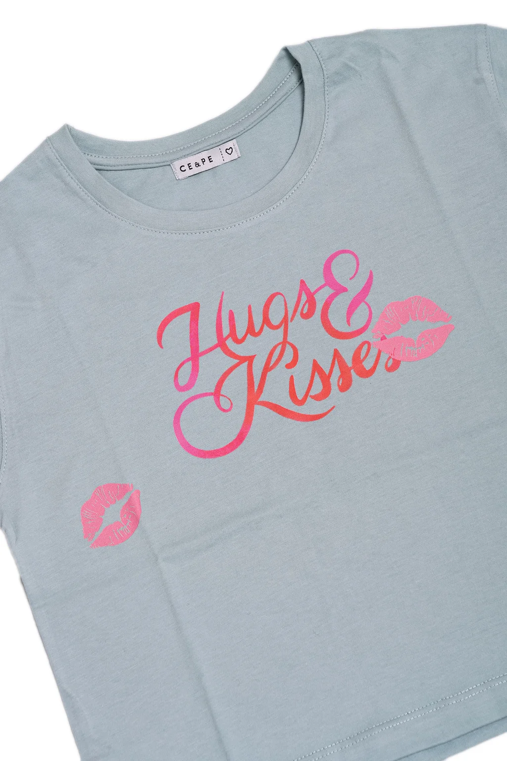 Remera m/ kisses Besos
