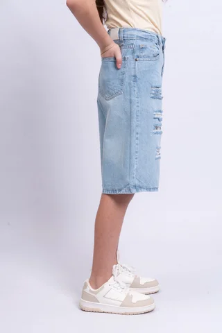 Bermuda Denim Baggy Tessa Celeste Con Roturas Y Encaje Aplicado - Vista 4