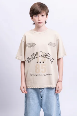 Remera Teo Manga Corta Oversize En Algodon Fro Con Estampa Worldwide 1985 - Vista 1