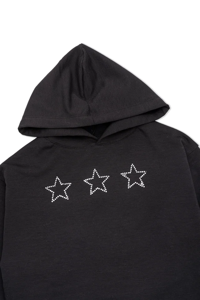 Buzo Frizado Con Capucha Y Estrellas Aplicadas