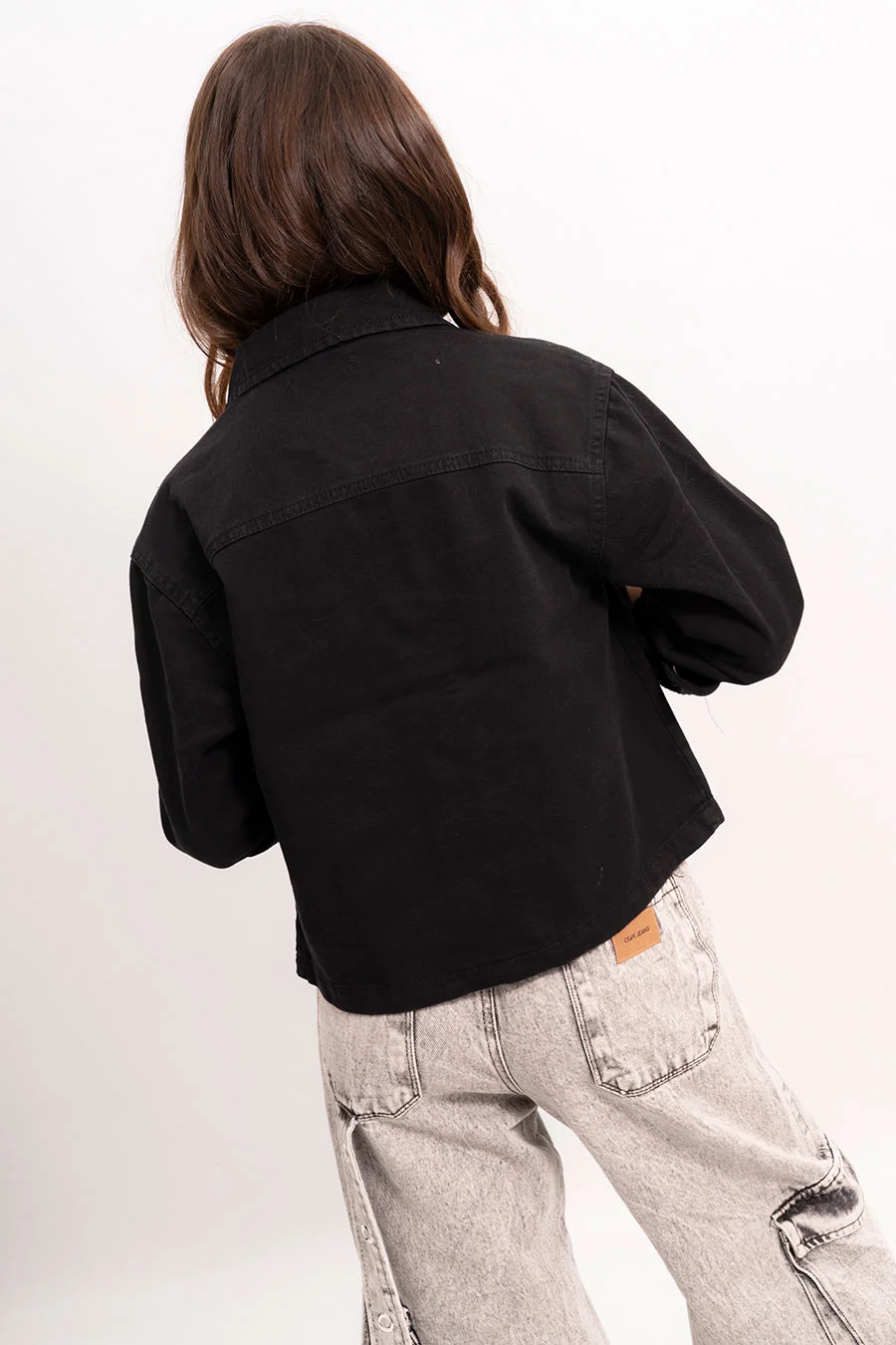 Campera Gabardina Color Con Tachas En Tapa Bolsillo - 2