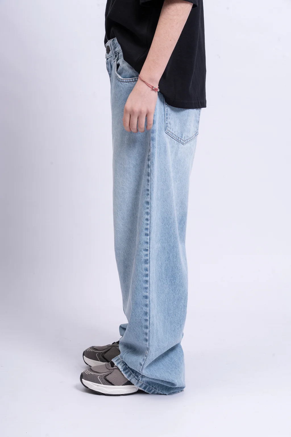 Jeans Lucca Baggy Celeste Con Pinzas Calce Relajado - 2
