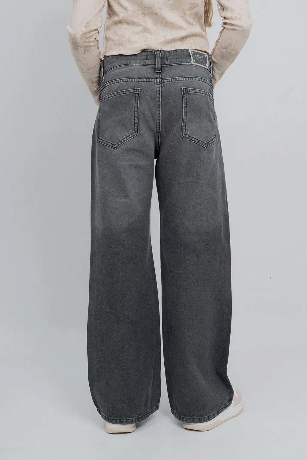 Jean Lou Wide Leg Black Basico Tiro Bajo - 3