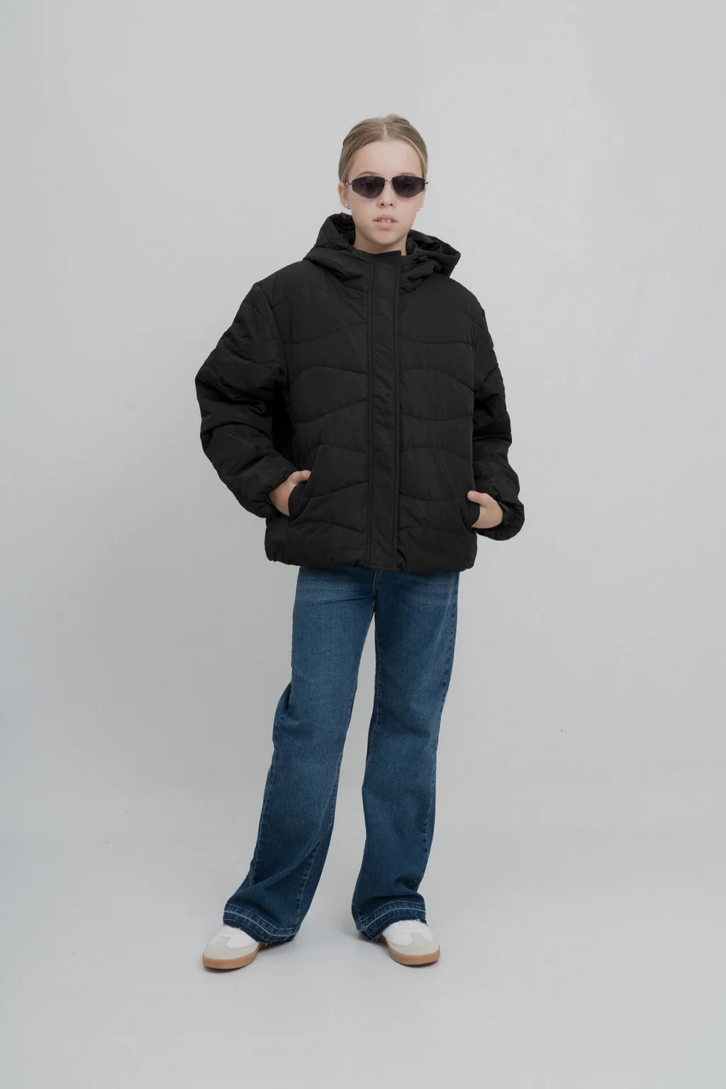 Puffer Diseño Ondas Capucha Cierre Frontal C Solapa Y Broches Cintura Ajustable - 2