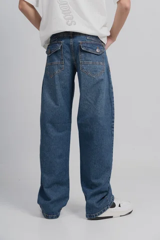 Jeans buggy  con bolsillos y recortes - Vista 3