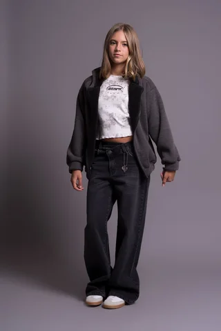 Jean Super Wide Leg Lior Black Con Cintura Cruzada Y Colgante Charm De Corazón C - Vista 4