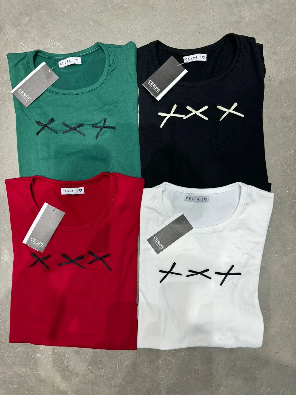 Remera M/ Larga En Pico C/ Artesanal