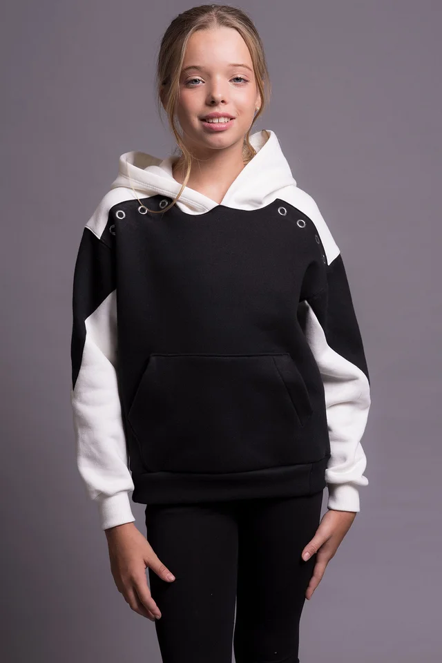 Hoodie Alia De Frisa Combinado Bicolor Con Recortes Y Detalle De Ojalillos En Ho
