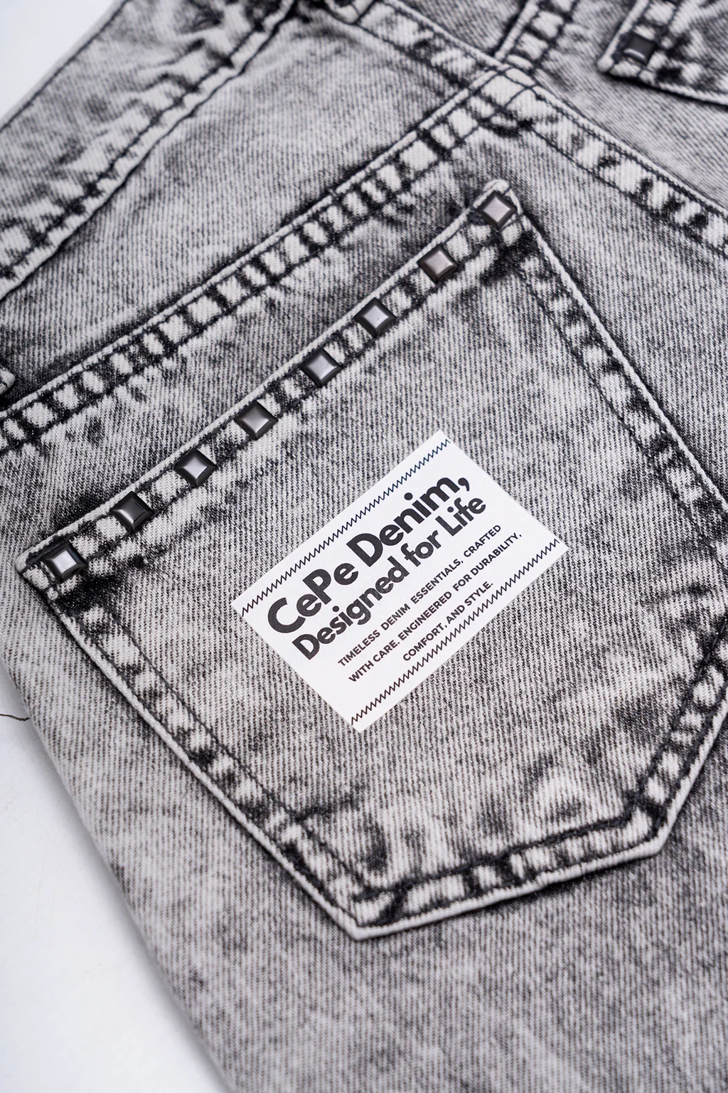 Bermuda Denim Buggy Black Con Tachas