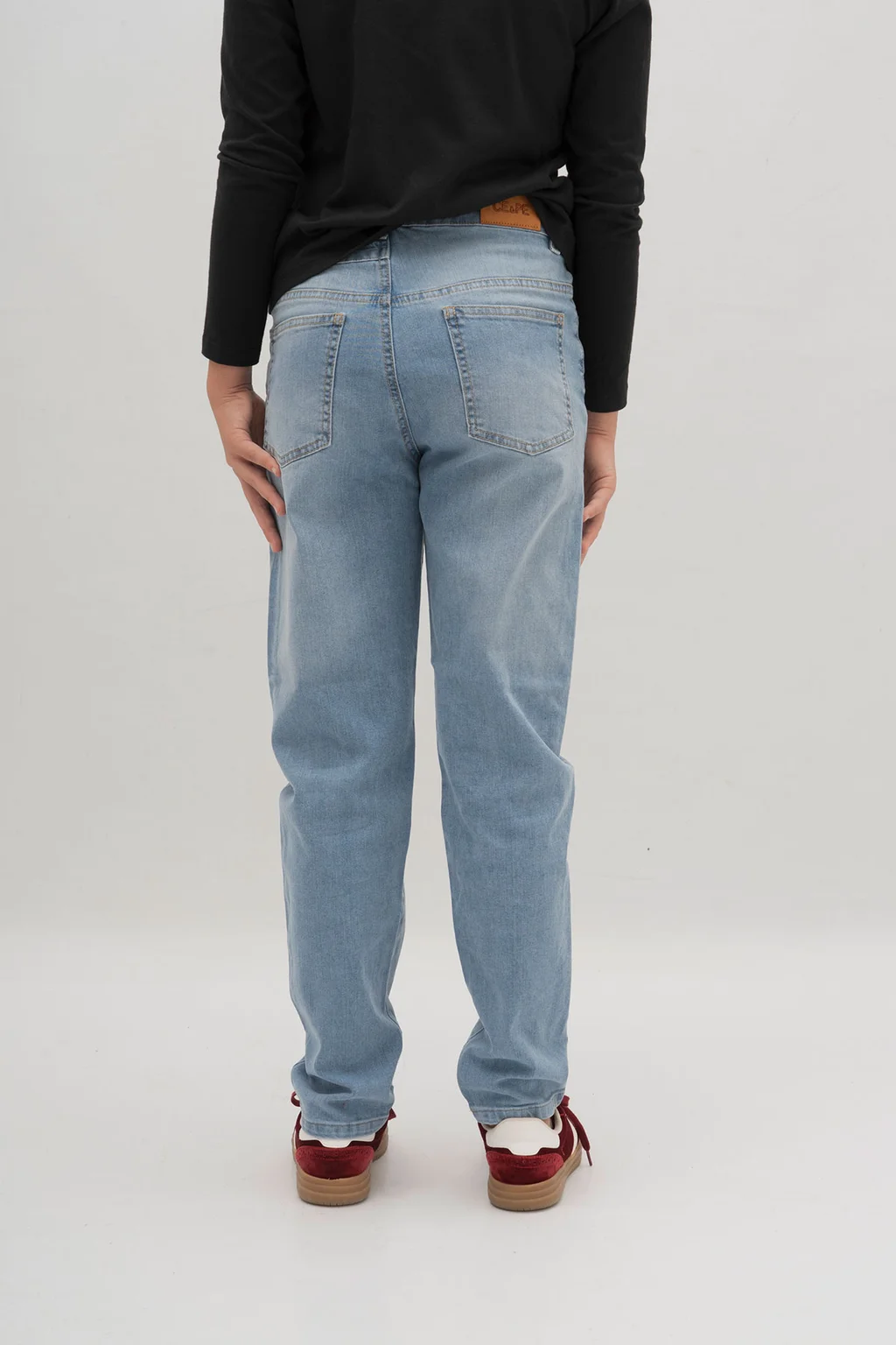 Jeans Nena Calce Relajado Doble Cintura - 2