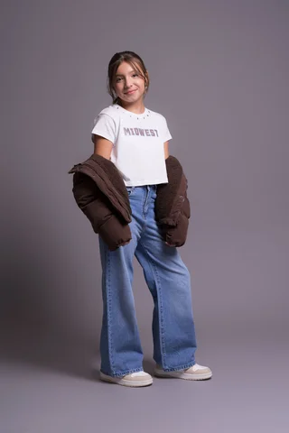 Jean Wide Leg Elya Color Blue Con Estrella Y Tachas En Bolsillo Trasero. - Vista 4
