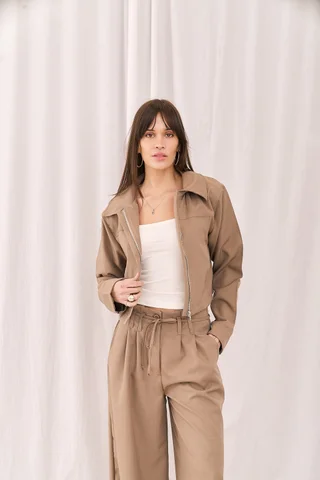Campera Gibraltar - Art 1596 (sastrero diferenciado) - Vista 1