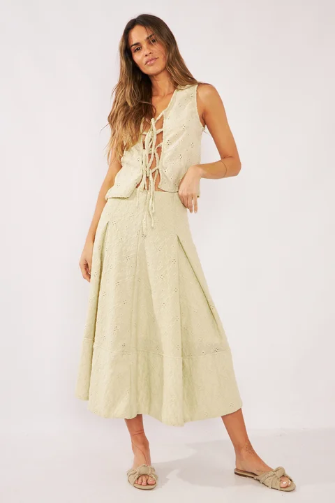 Falda Mora - Art 1362