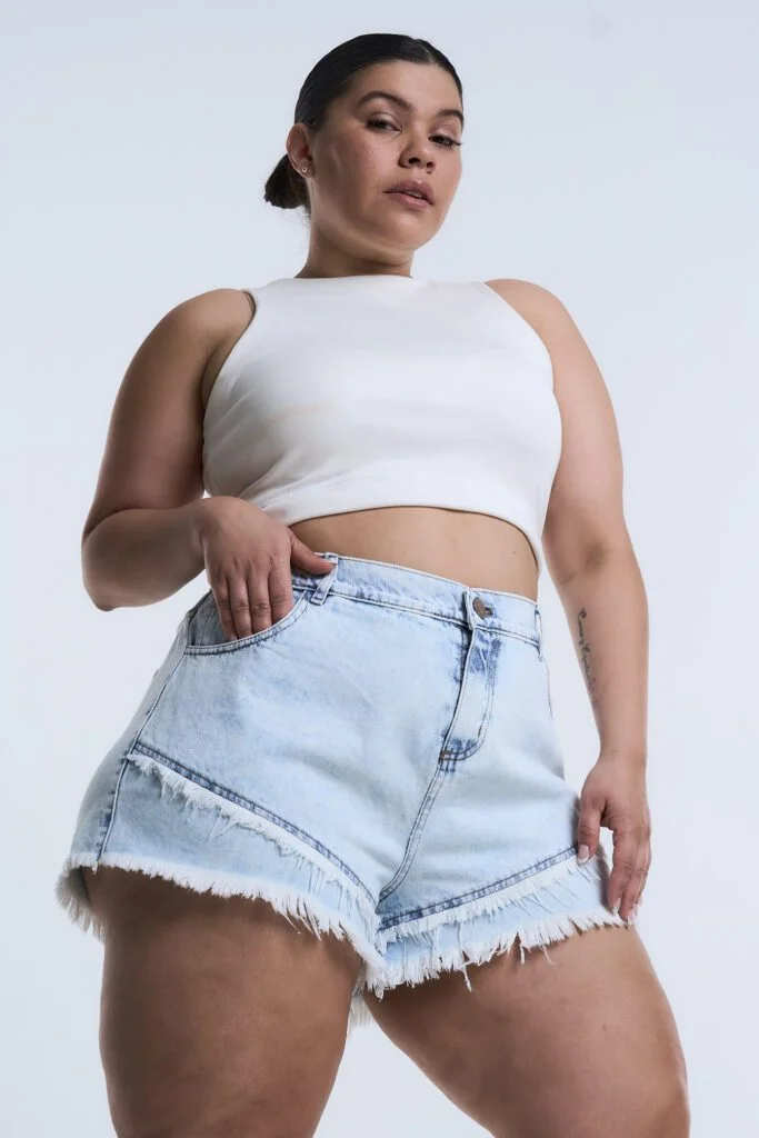SHORT FHADELIA NEVADO