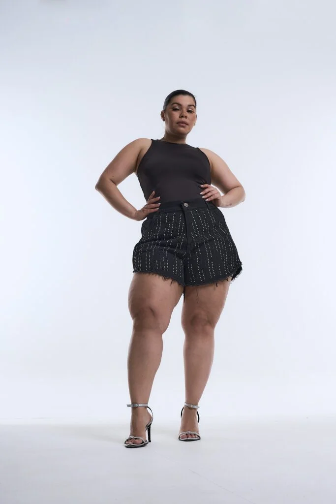 SHORT OBRYNE BRILLOS