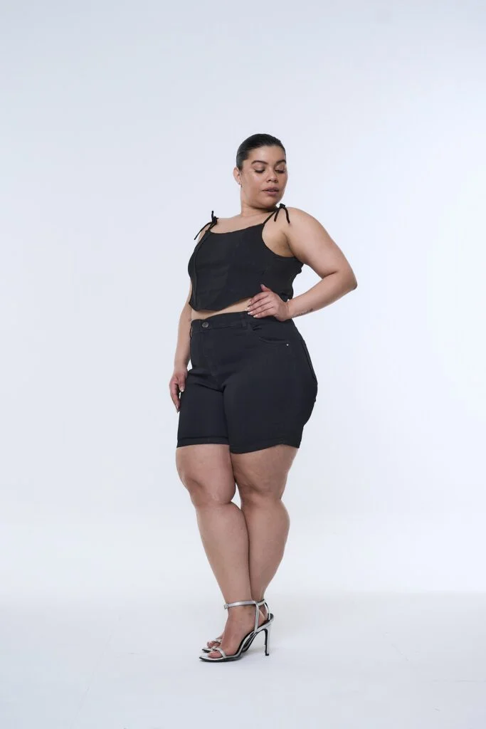 SHORT BLACKÉ