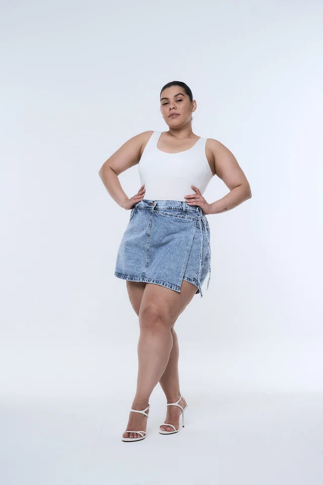 SHORT-POLLERA DIOMAR NEVADO LAZO RIGIDO