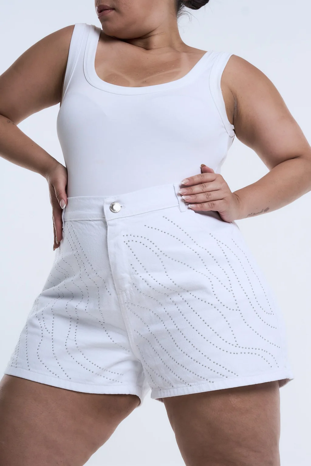 SHORT WHITAVEL STRASS RIGIDO