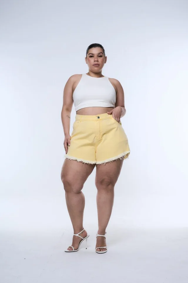 SHORT AMANDIA DESFLECADO