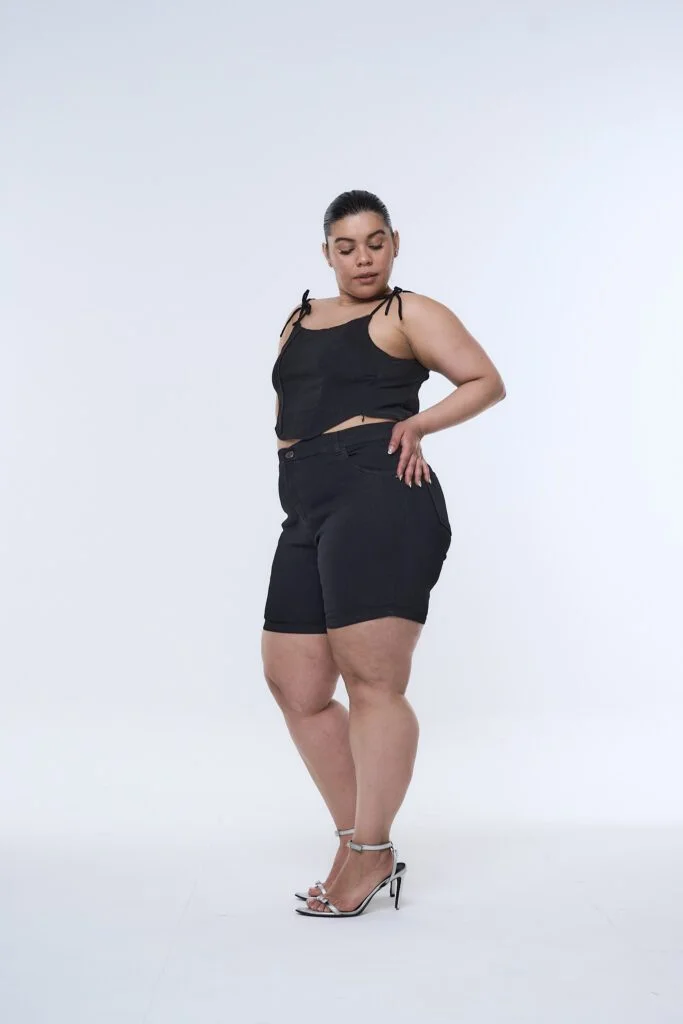 SHORT BLACKÉ