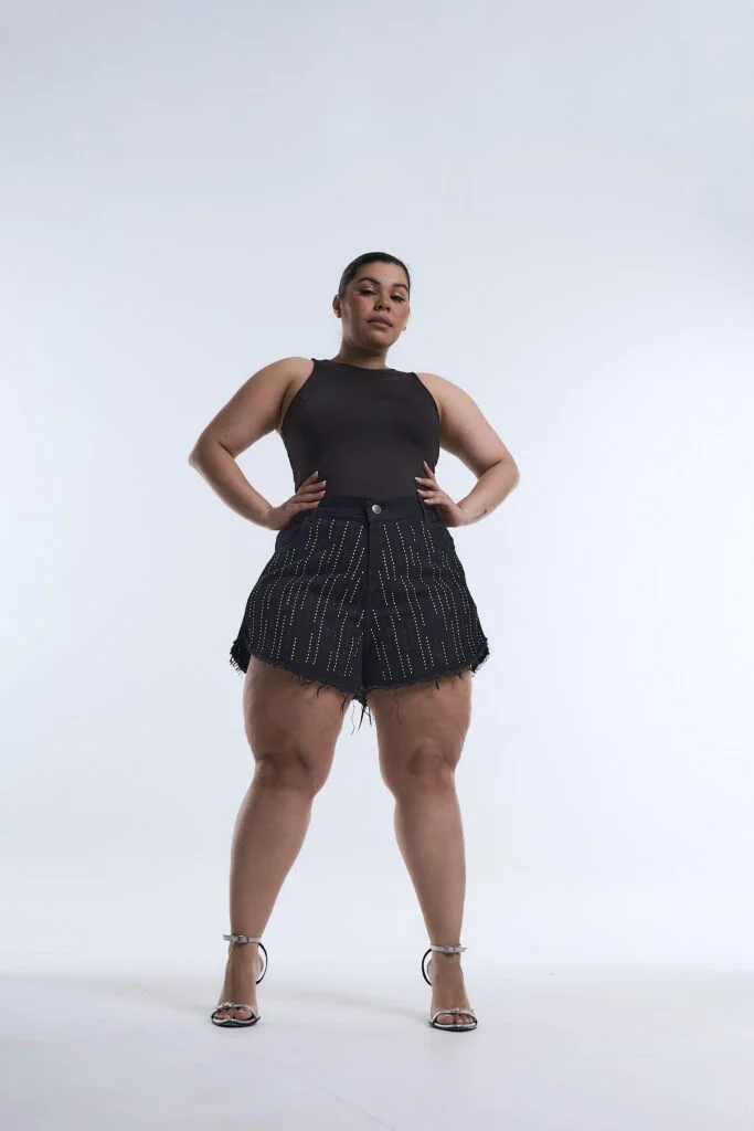 SHORT OBRYNE BRILLOS