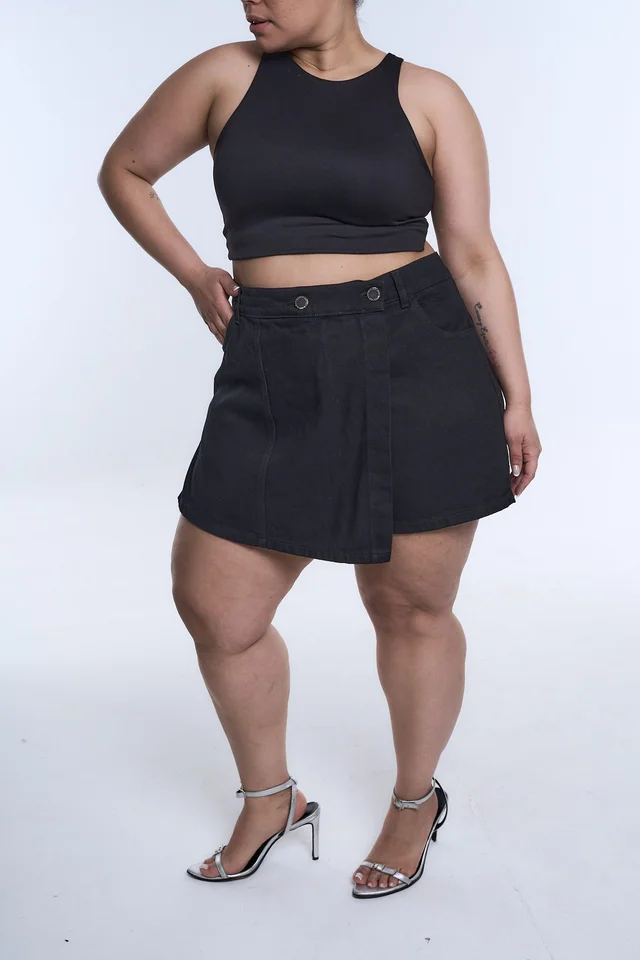 SHORT-POLLERA NINIVE RECORTE RIGIDO