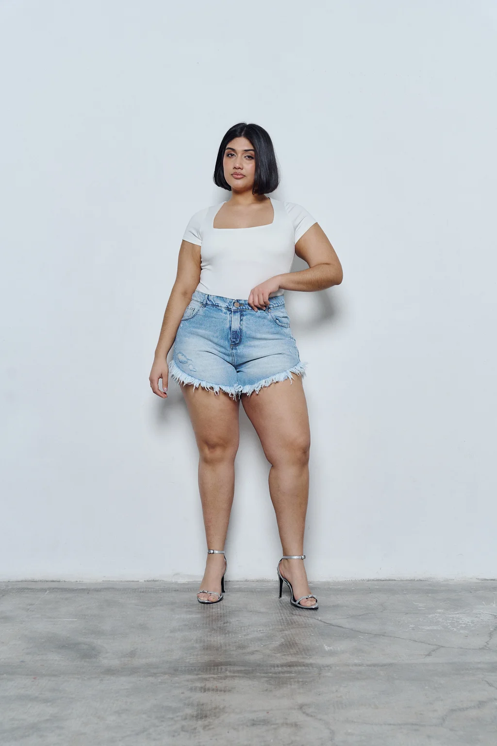 SHORT NYX NEVADO ROTURA BIGOTE RIGIDO
