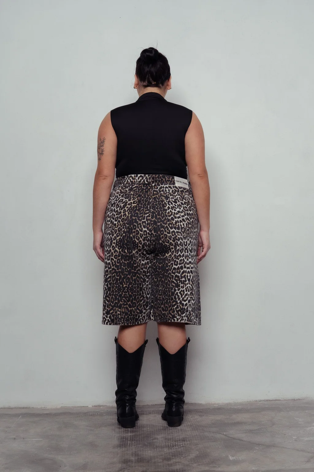 BERMUDA JORT TATHIANA ANIMAL PRINT RIGIDO