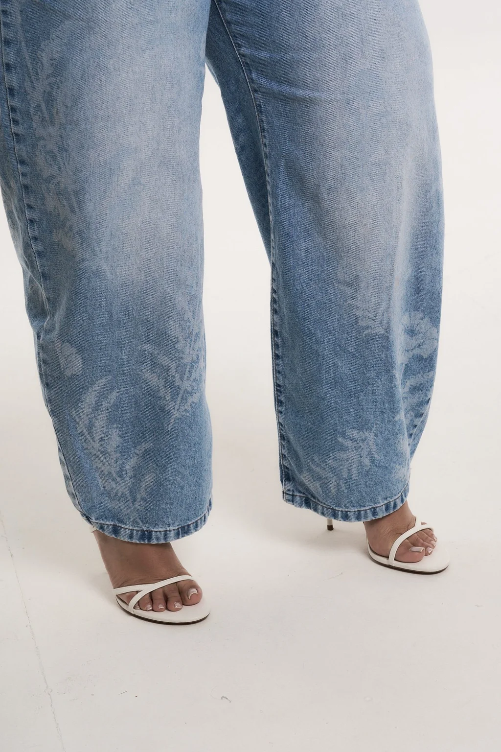 BAGGY CORAYNE ESTAMPADO RIGIDO