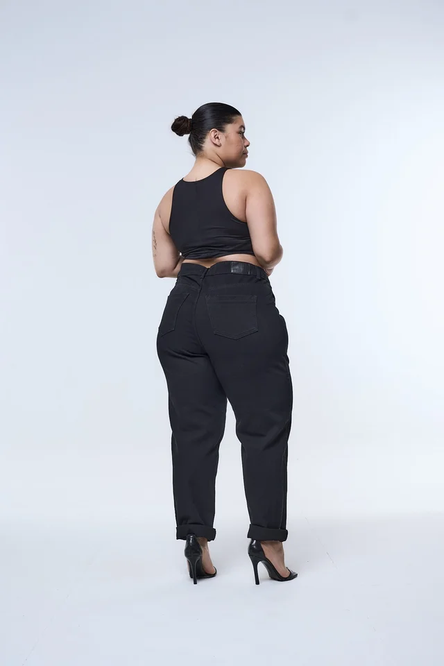 MOM BLACK