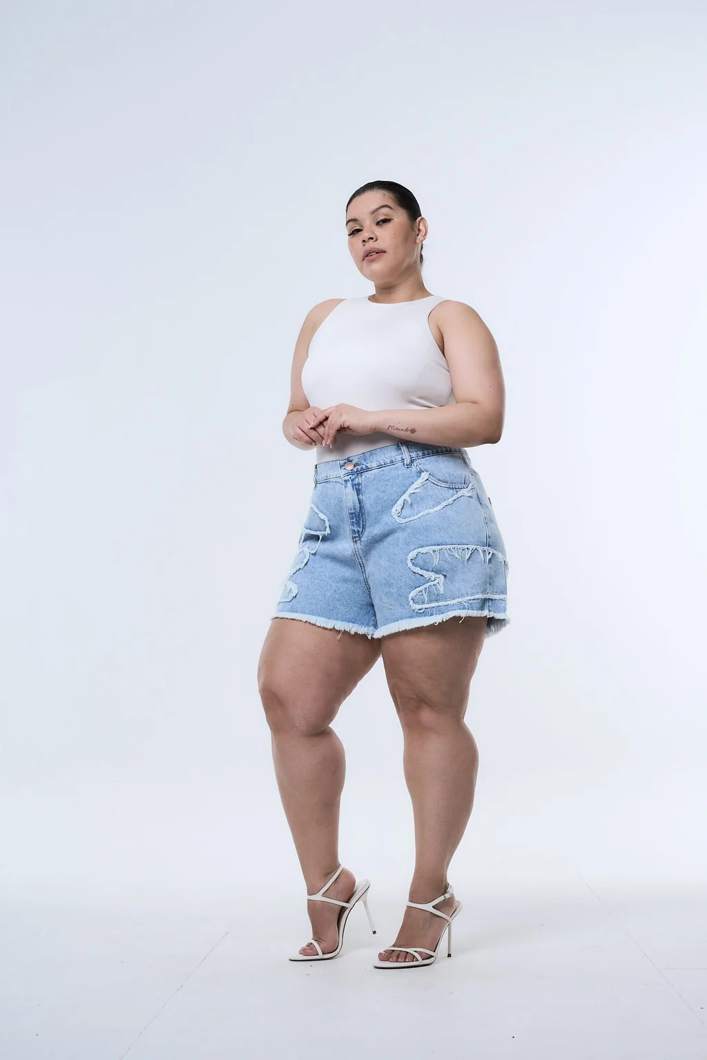 SHORT ONA NEVADO