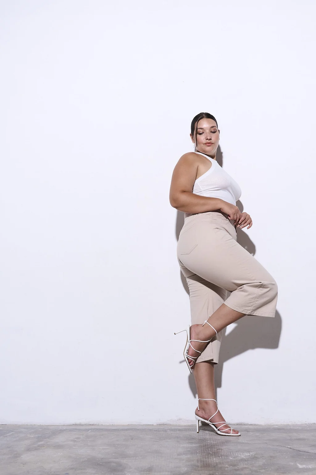 PALAZZO CROP BEIGE ELASTIZADO
