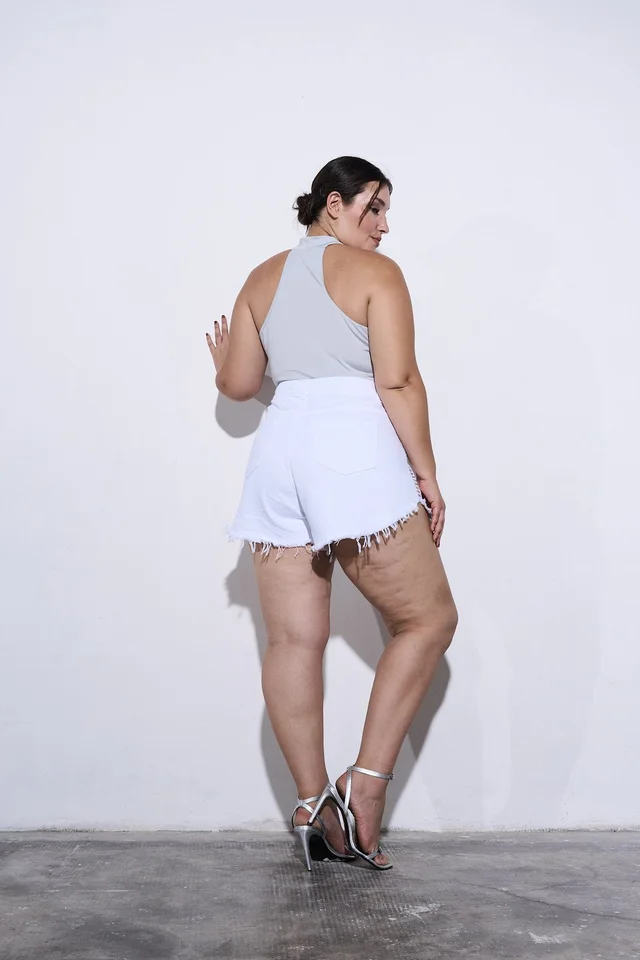 SHORT WHITANIA BRILLOS RIGIDO