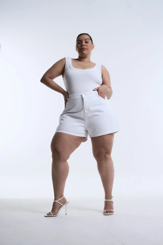 SHORT WHITARA