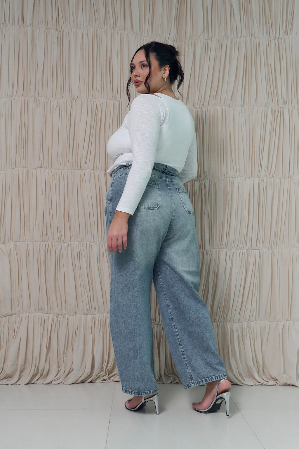 BAGGY HARMONY CON PINZA MATIZADO NEVADO RIGIDO