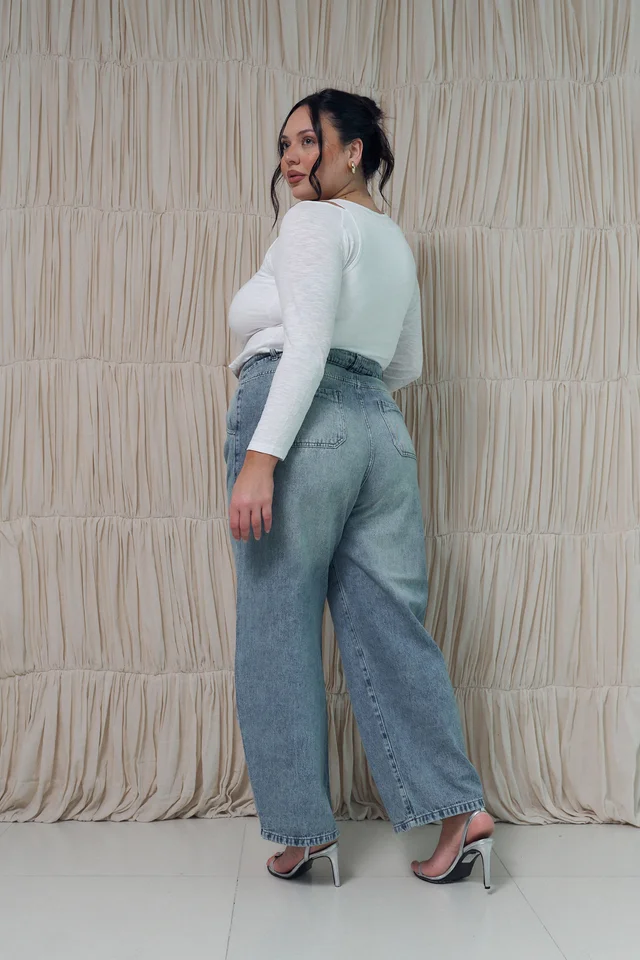BAGGY HARMONY CON PINZA MATIZADO NEVADO RIGIDO
