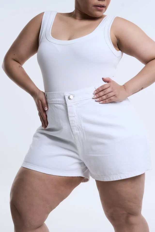 SHORT WHITARA