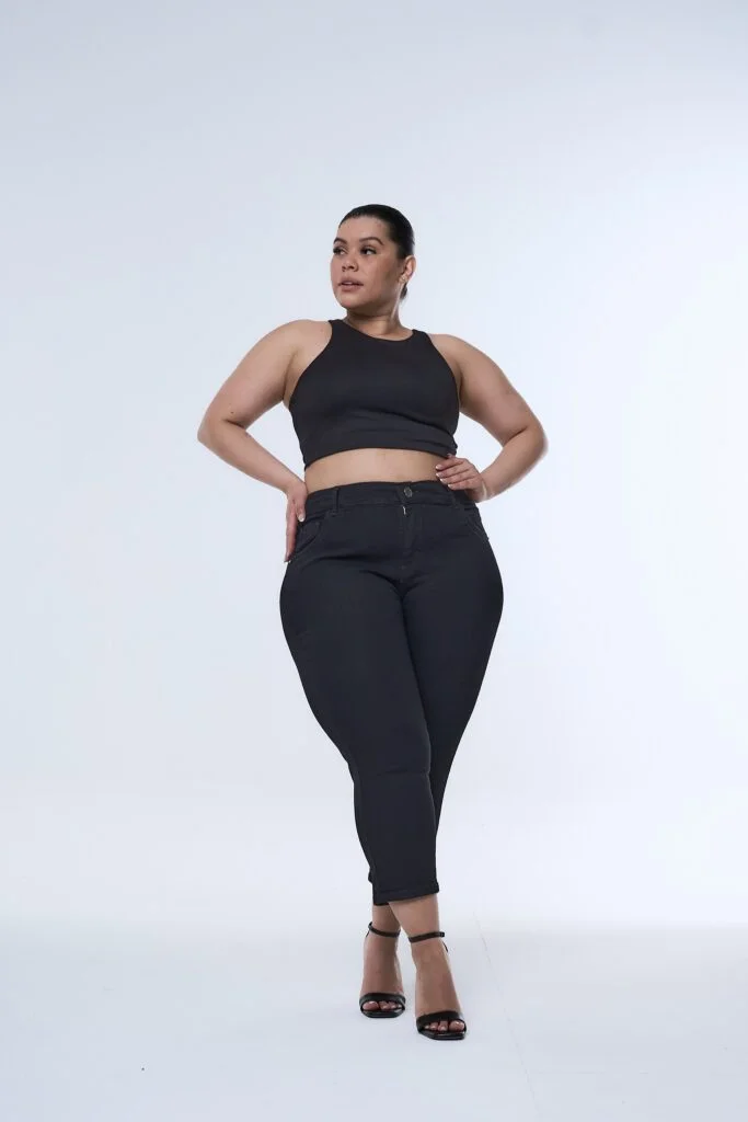 CAPRI BLACK