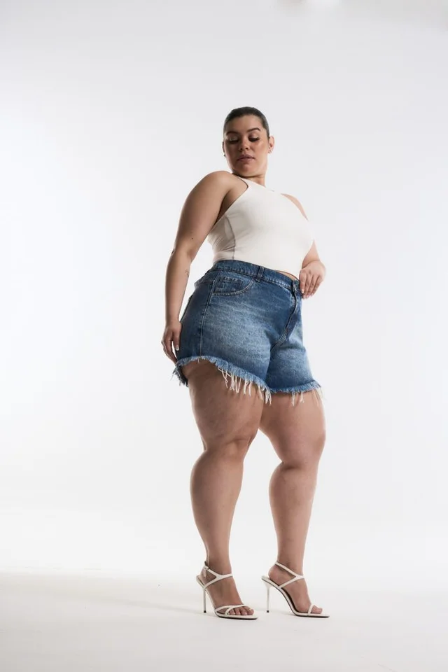 SHORT NIVARA BIGOTE NEVADO