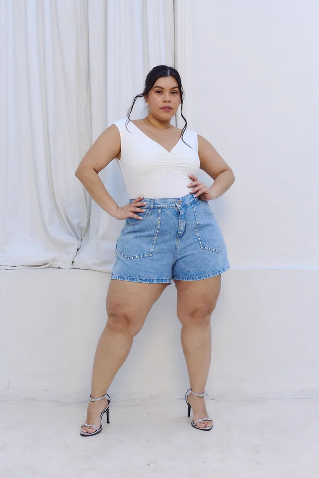 SHORT LYKOS TACHA NEVADO RÍGIDO