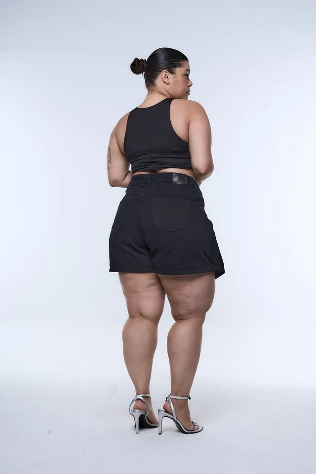 SHORT-POLLERA NINIVE RECORTE