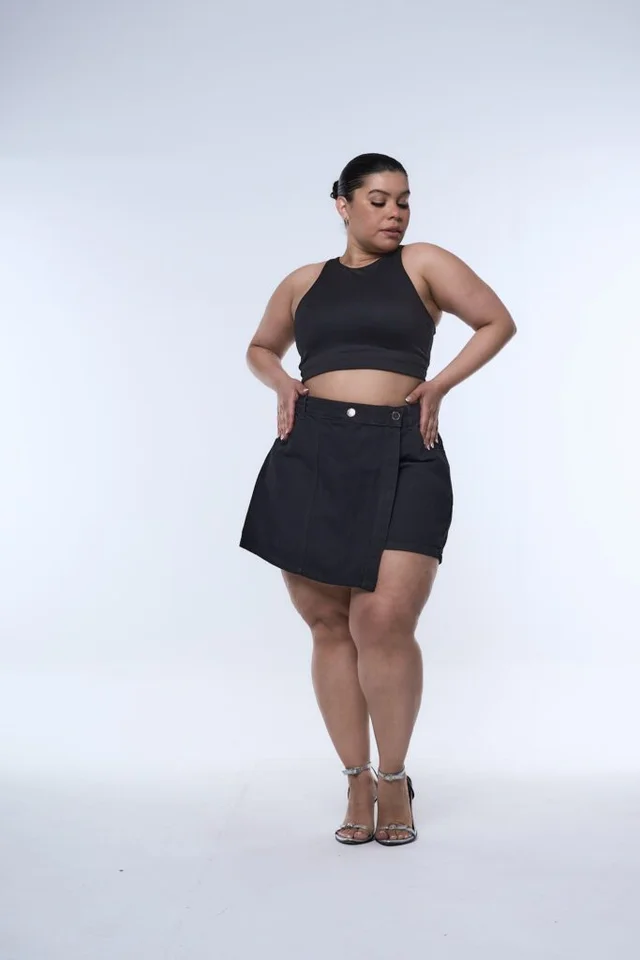 SHORT-POLLERA NINIVE RECORTE